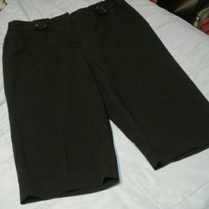 Larry Levine Black Gauchos Capris Dressy 12